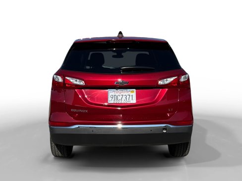 Used 2020 Chevrolet Equinox LT w/ Driver Convenience Package image 4