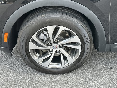 Used 2023 Buick Envision Essence image 11