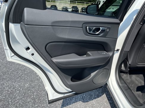 Used 2023 Volvo XC60 B5 Plus w/ Climate Package image 16