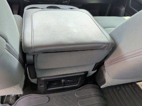 Used 2016 RAM 2500 Tradesman w/ Chrome Appearance Group image 34