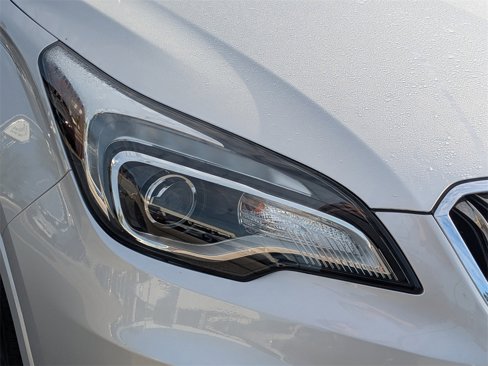 Used 2018 Buick Envision Essence image 9