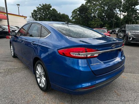 Used 2017 Ford Fusion SE image 7