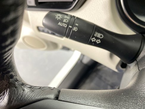 Used 2017 Nissan Rogue Sport SV w/ SV Premium Package image 16