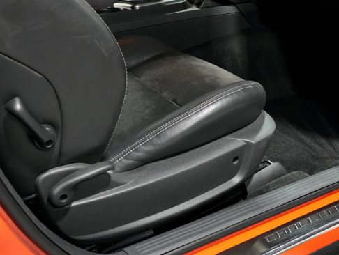 Used 2009 Dodge Challenger SRT8 image 57