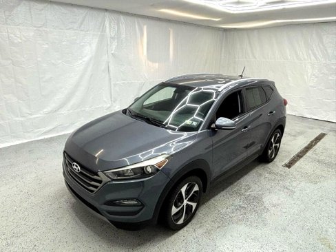 Used 2016 Hyundai Tucson Sport image 10