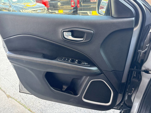 Used 2020 Jeep Compass Limited image 14