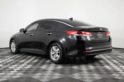Used 2018 Kia Optima LX image 4