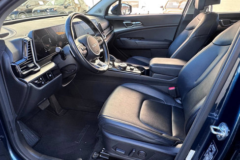 Used 2023 Kia Sportage EX image 9