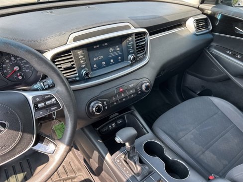 Used 2019 Kia Sorento LX image 31