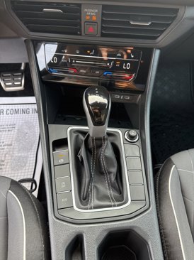 Used 2025 Volkswagen Jetta Sport image 24
