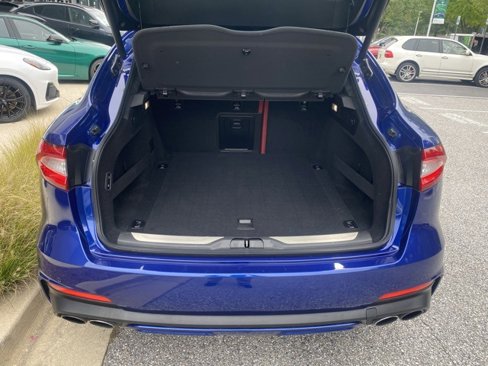 Used 2019 Maserati Levante GTS image 9