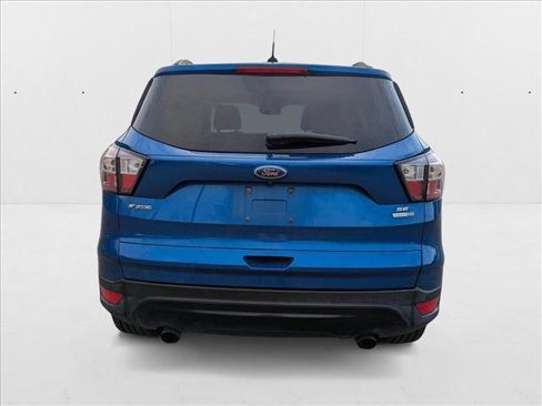 Used 2017 Ford Escape SE w/ Equipment Group 201A image 6