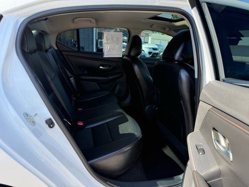 Used 2023 Nissan Sentra SR w/ SR Premium Package image 12