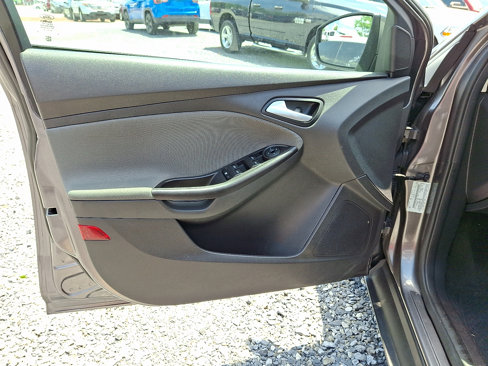 Used 2014 Ford Focus SE image 17