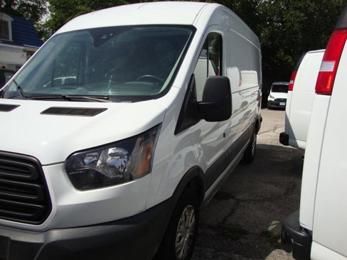 Used 2019 Ford Transit 250 148 Medium Roof image 4
