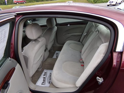 Used 2007 Buick Lucerne CX image 7