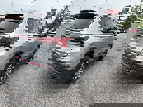Used 2023 Hyundai Santa Fe SEL image 9