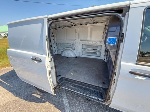 Used 2022 Mercedes-Benz Metris image 10