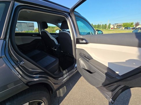 New 2025 Volkswagen Taos S image 13