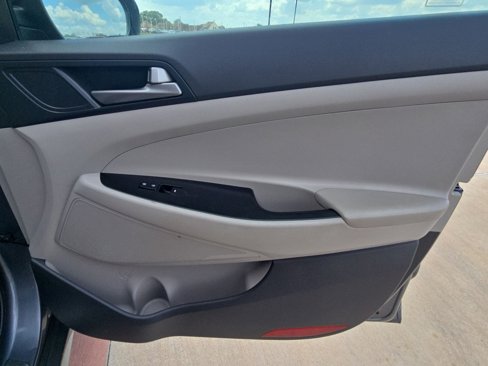 Used 2017 Hyundai Tucson SE image 26