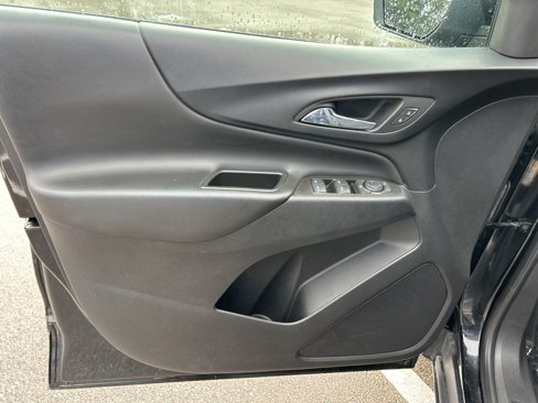 Used 2023 Chevrolet Equinox LT image 12