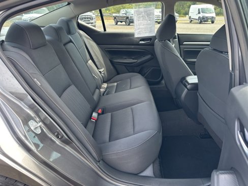 Used 2022 Nissan Altima 2.5 SV image 12