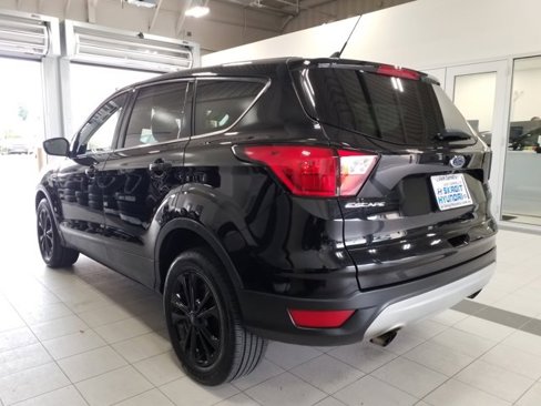 Used 2019 Ford Escape SE image 21
