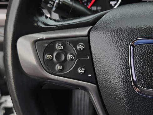 Used 2021 GMC Acadia AT4 w/ Technology Package image 15