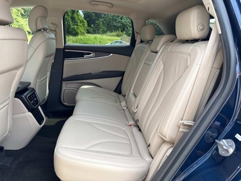 Used 2017 Lincoln MKX Reserve image 14
