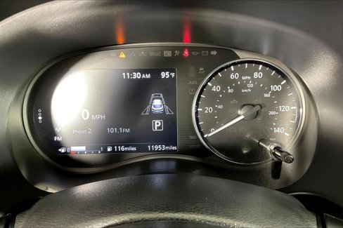 Used 2024 Nissan Kicks SV image 29