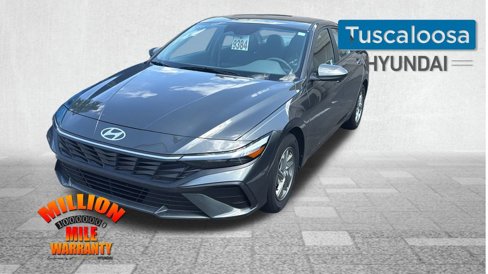 Used 2024 Hyundai Elantra SE image 4