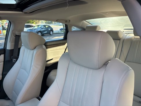 Used 2018 Honda Accord Touring image 22