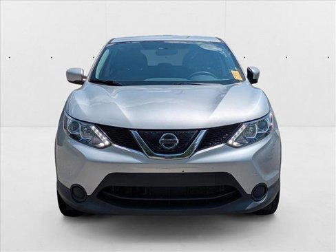 Used 2019 Nissan Rogue Sport S image 5