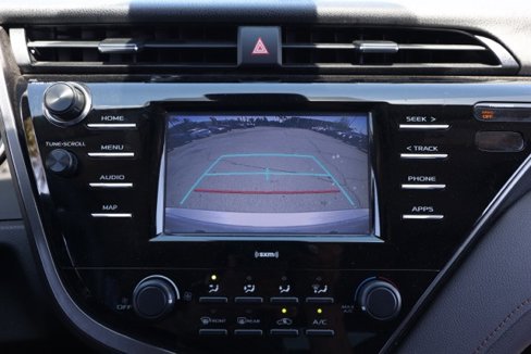 Used 2020 Toyota Camry LE image 29