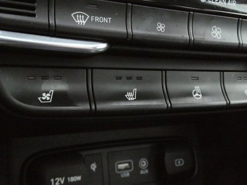 Used 2020 Hyundai Santa Fe Limited image 20