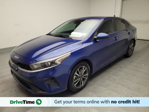 Used 2023 Kia Forte LXS image 1