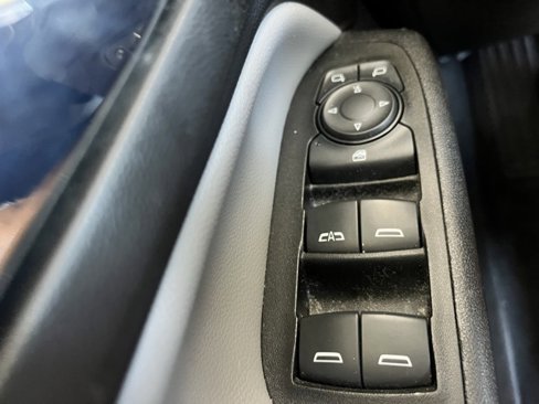 Used 2021 Chevrolet Equinox Premier image 22