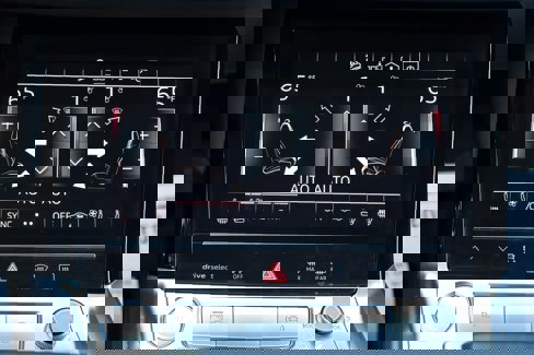 Used 2019 Audi e-tron Premium Plus image 40