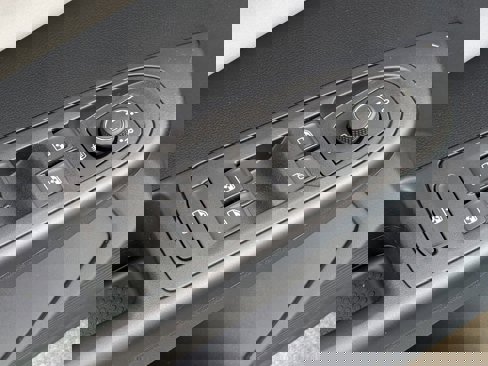 New 2025 Volkswagen Taos SE image 13