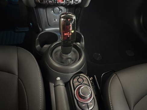 Certified 2024 MINI Cooper 2-Door Hardtop image 12