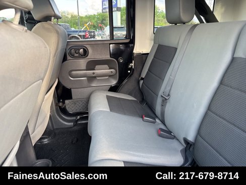 Used 2010 Jeep Wrangler Unlimited Sport image 36