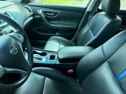 Used 2018 Nissan Altima 2.5 SR w/ SR Special Edition image 12