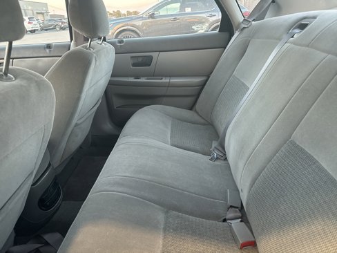 Used 2006 Ford Taurus SE image 9