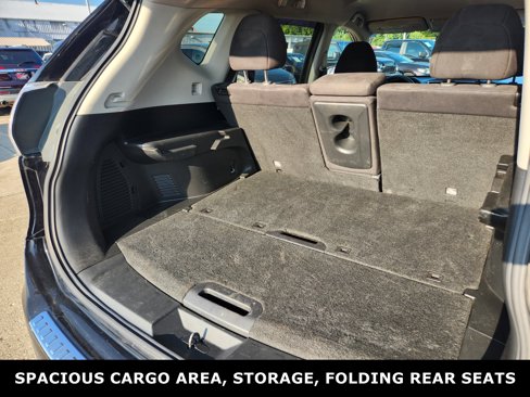 Used 2015 Nissan Rogue SV image 4