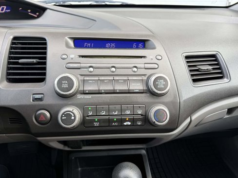 Used 2011 Honda Civic DX-VP image 16