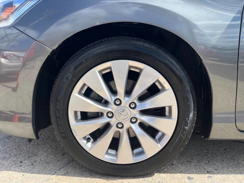 Used 2015 Honda Accord EX image 31