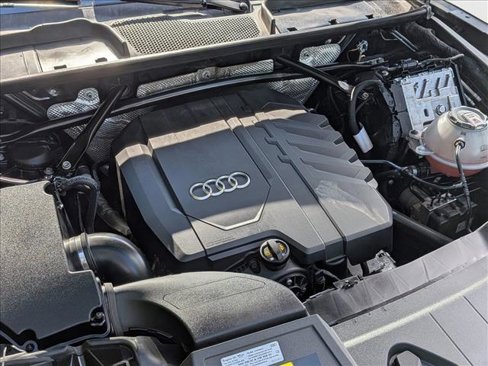 Used 2021 Audi Q5 Prestige image 22