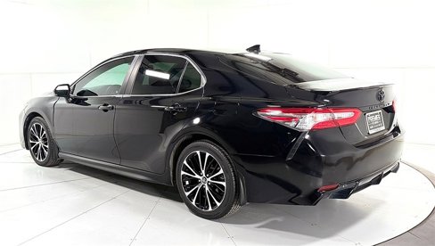 Used 2020 Toyota Camry SE w/ Convenience Package image 6