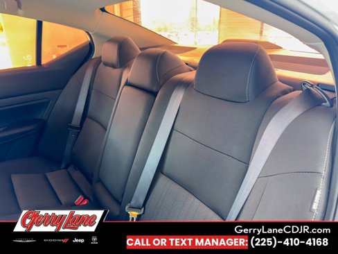 Used 2024 Nissan Altima 2.5 SV image 16