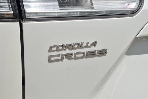 Used 2022 Toyota Corolla Cross LE image 21